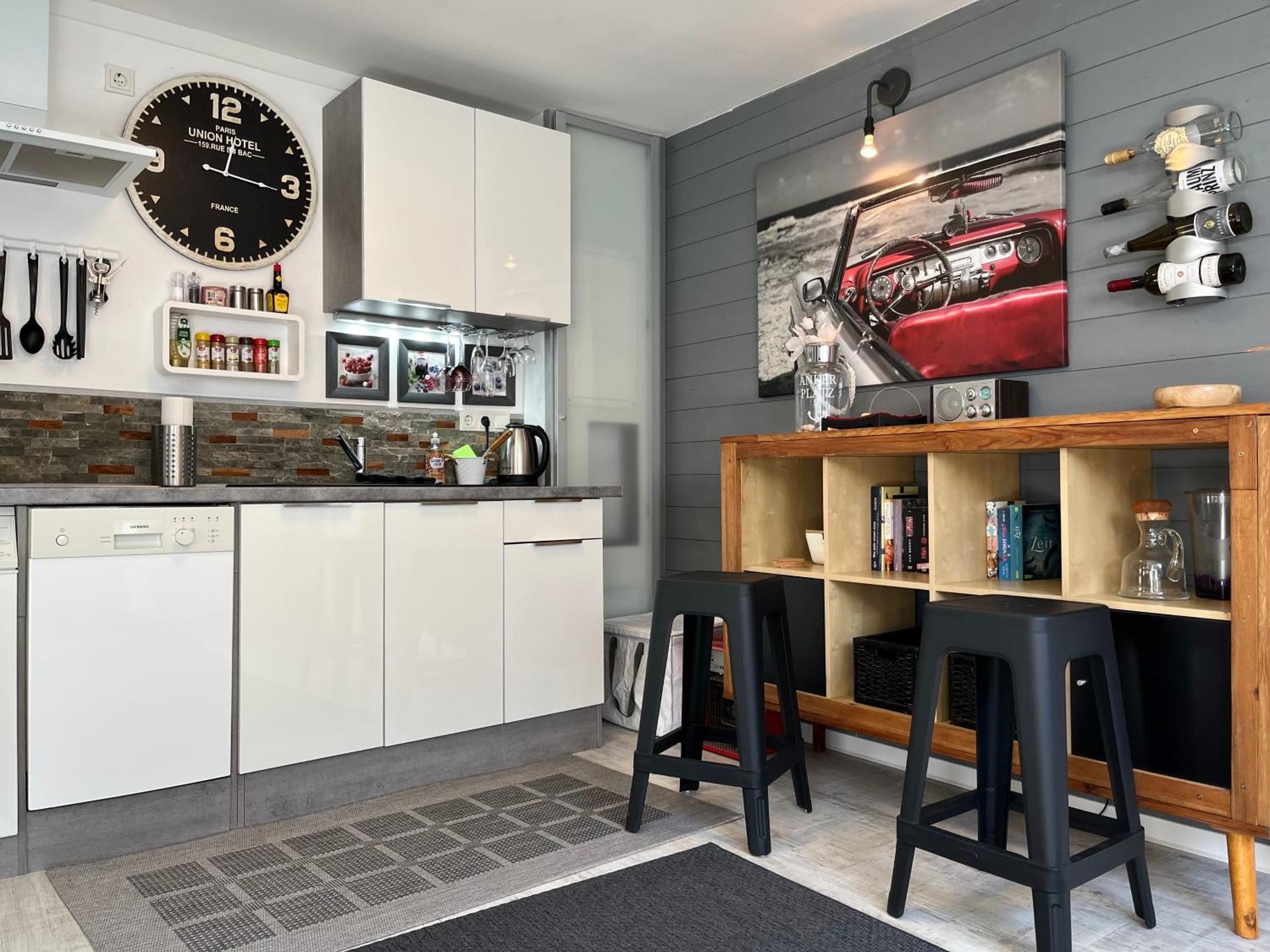 SaarPartment M6 am Staden in Saarbrücken - Living in Style mit Küche, Bad, Boxspringbett, WiFi, Parking - 11x in SB Exterior foto